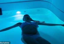 does your hair get wet in a float tank 3