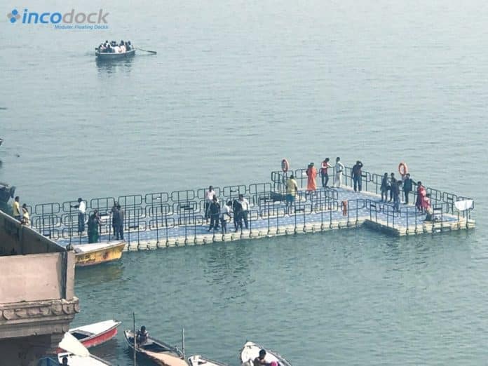 what safety measures should be taken while using a floating platform 4