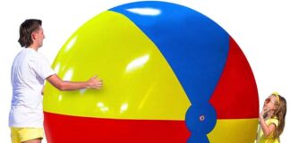 beach balls for hours of water fun and beach games 4