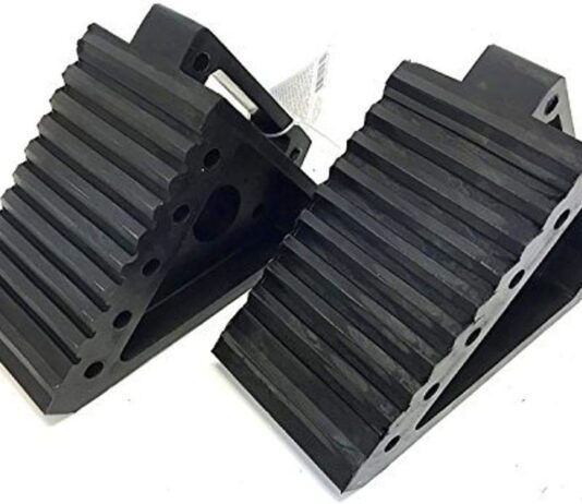 maxxhaul 70472 solid rubber heavy duty black wheel chock review