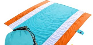 eccosophy sandproof beach blanket oversized sand free beach mat 9x10 lightweight outdoor picnic blanket anchored with 4 