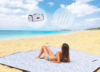zaze beach blanket picnic blankets waterproof sandproof with stakes thick 3 layer 80 80 oversized mat extra large big ma